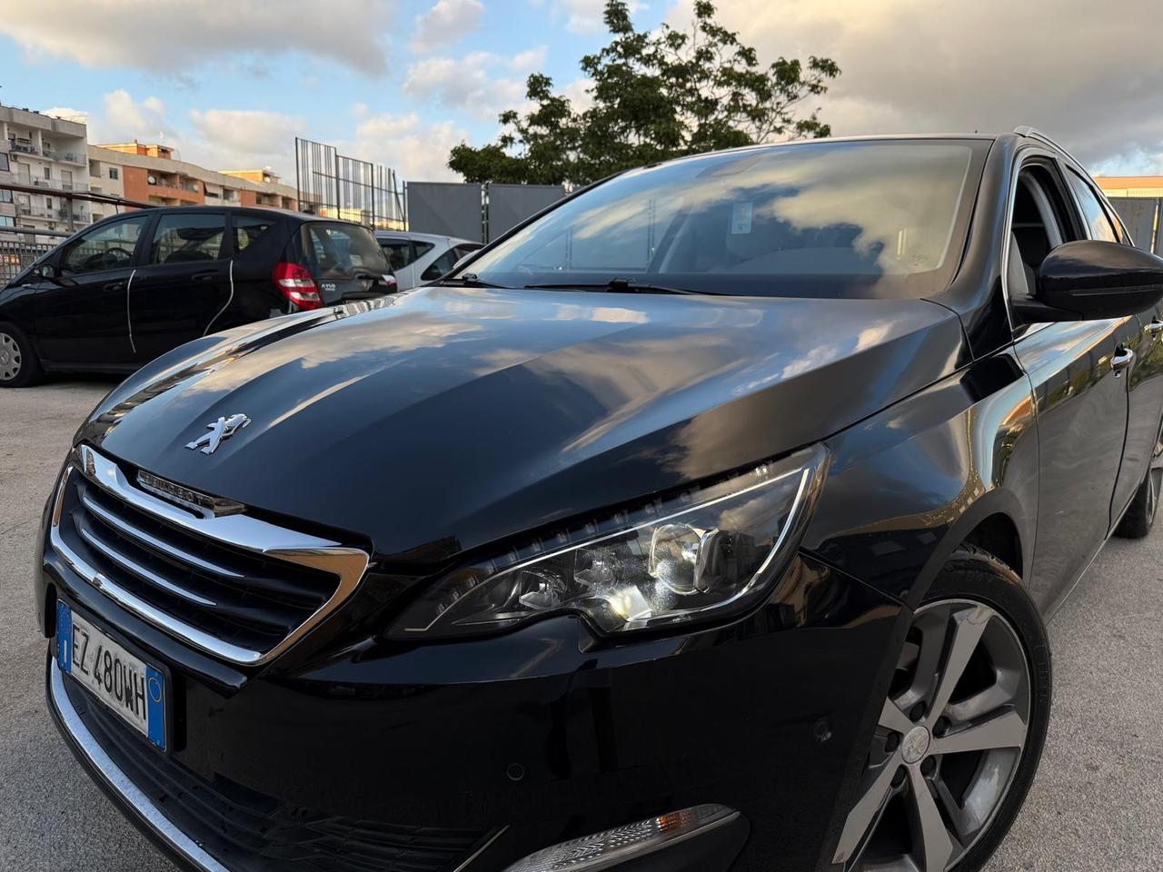 Peugeot 308 BlueHDi 120CV CAMBIO AUTOMATICO