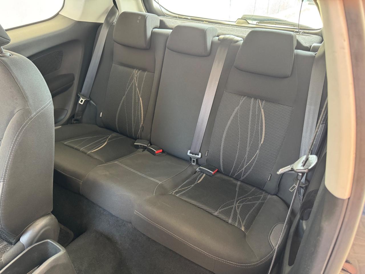 Peugeot 208 1.2 VTi 82 CV , CINGHIA ROTTA