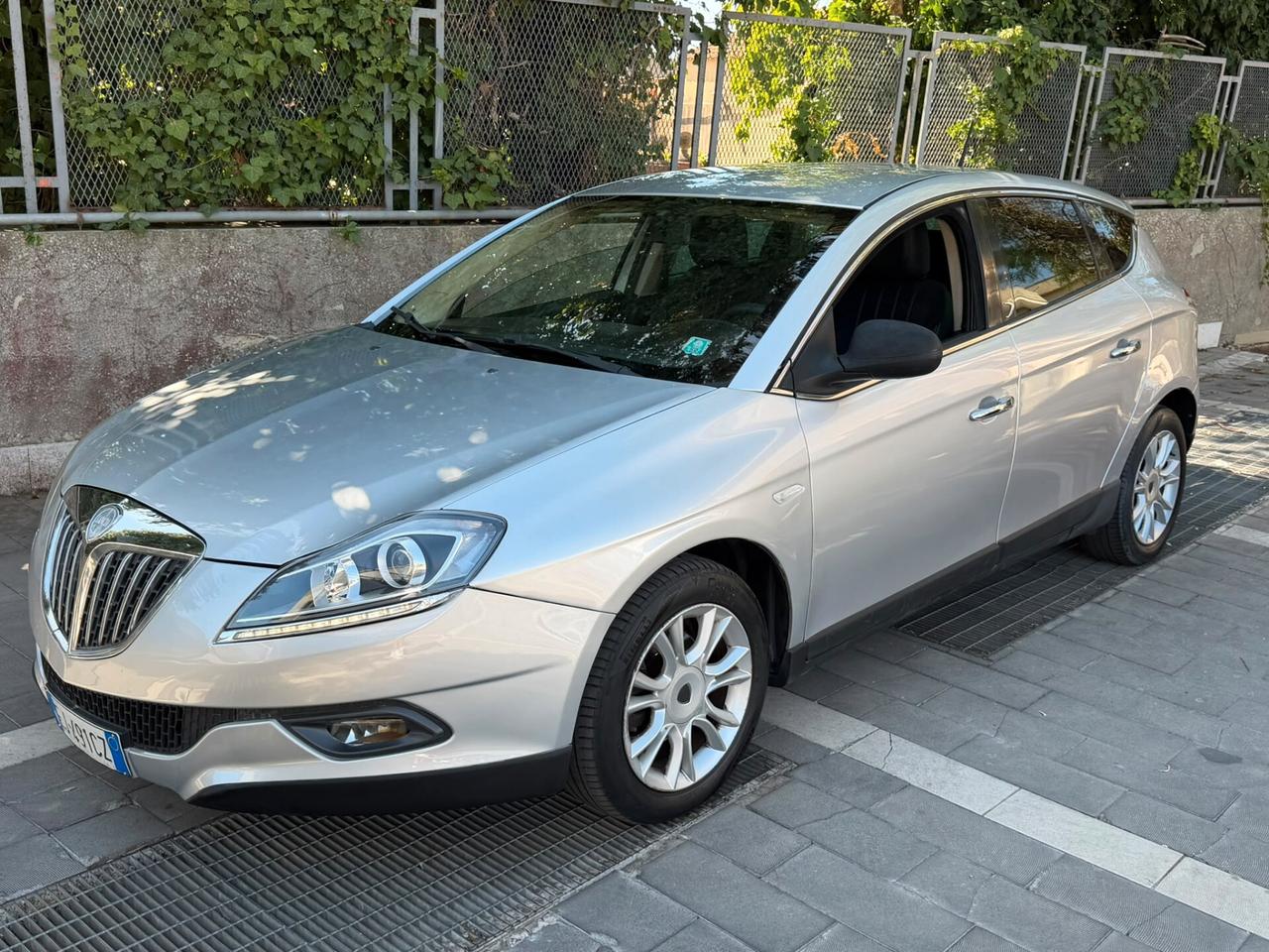 Lancia Delta 1.6 MJT DPF Silver