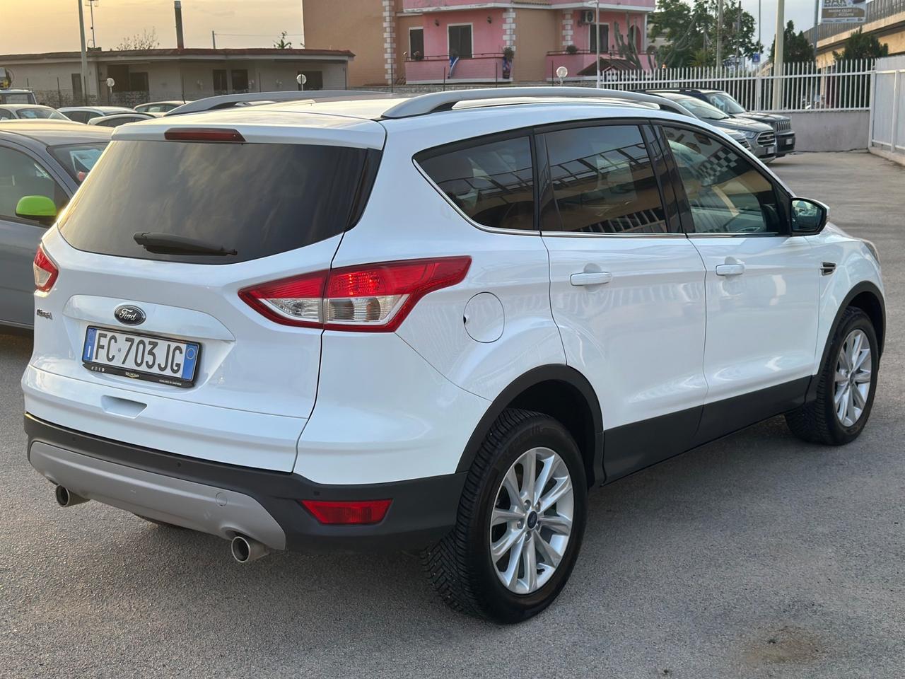 Ford Kuga 2015 2.0 TDCI 150 CV S&S 4WD Titanium