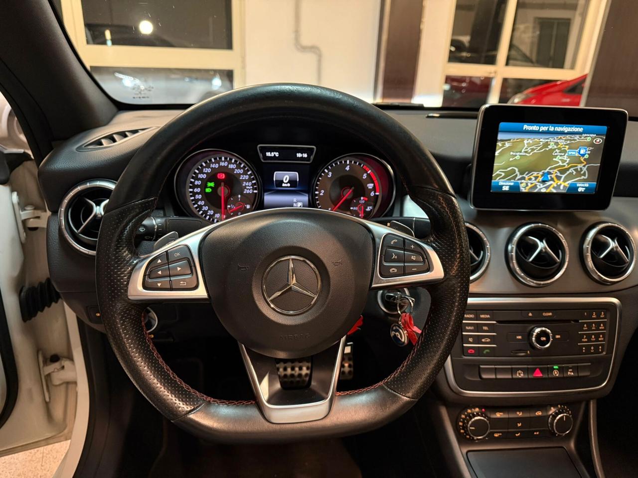 Mercedes-Benz CLA 180D Automatic Premium Amg Tetto