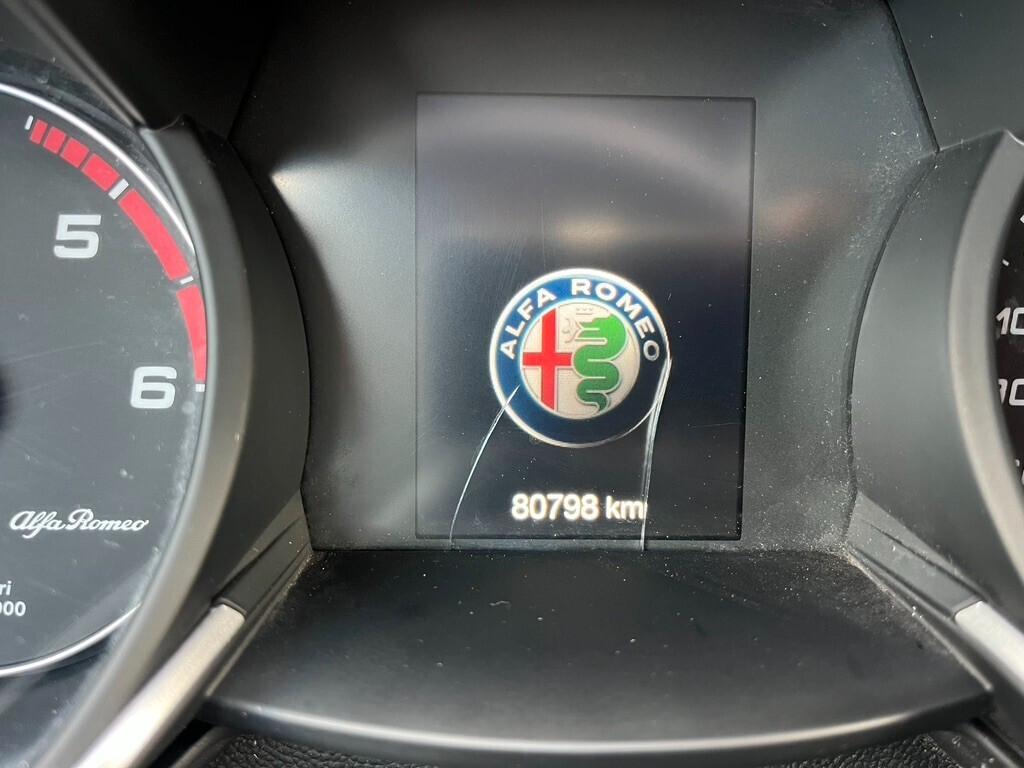 Alfa Romeo Stelvio 2.2 Turbodiesel 210 CV AT8 Q4 Business IVA DETRAIBILE