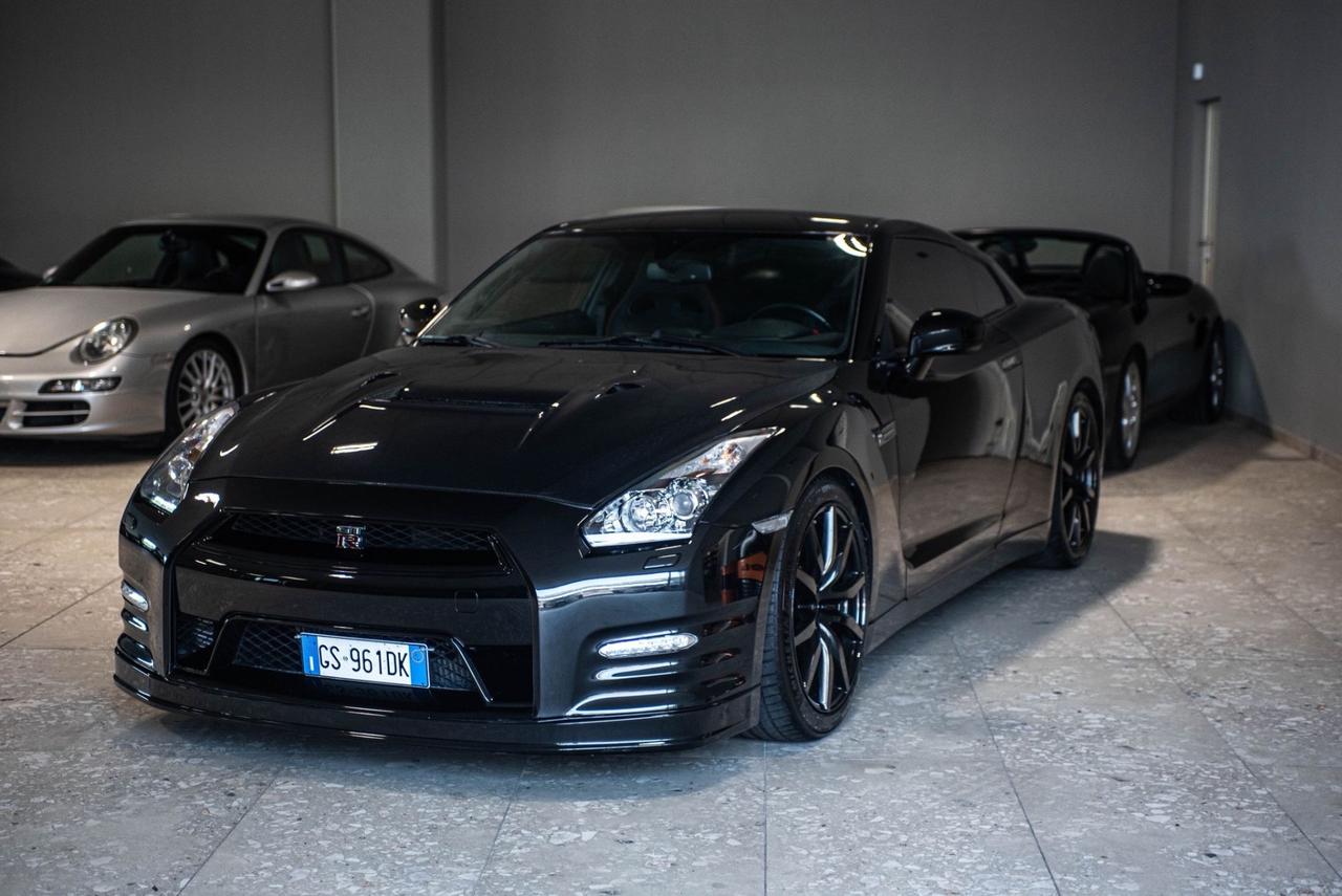 Nissan GT-R 3.8 V6 Black Edition