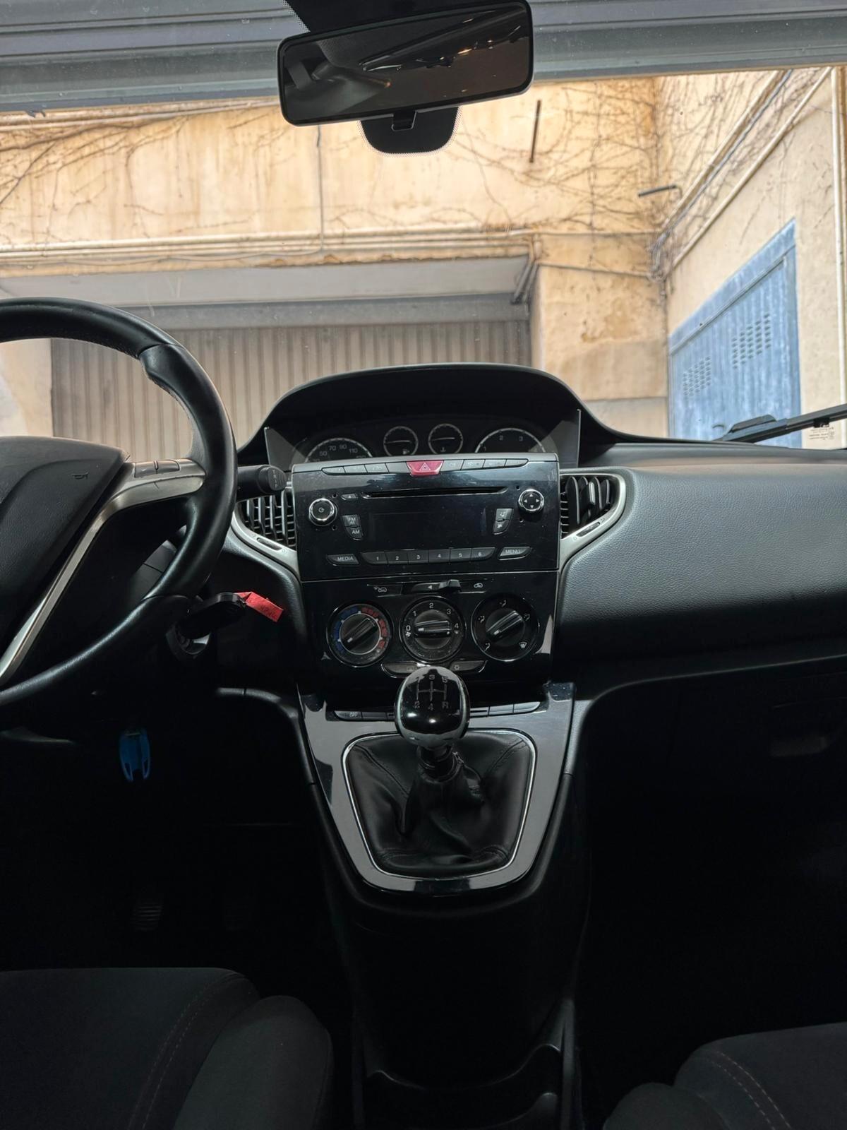 Lancia Ypsilon 1.3 MJT 16V 95 CV 5 porte S&S Gold
