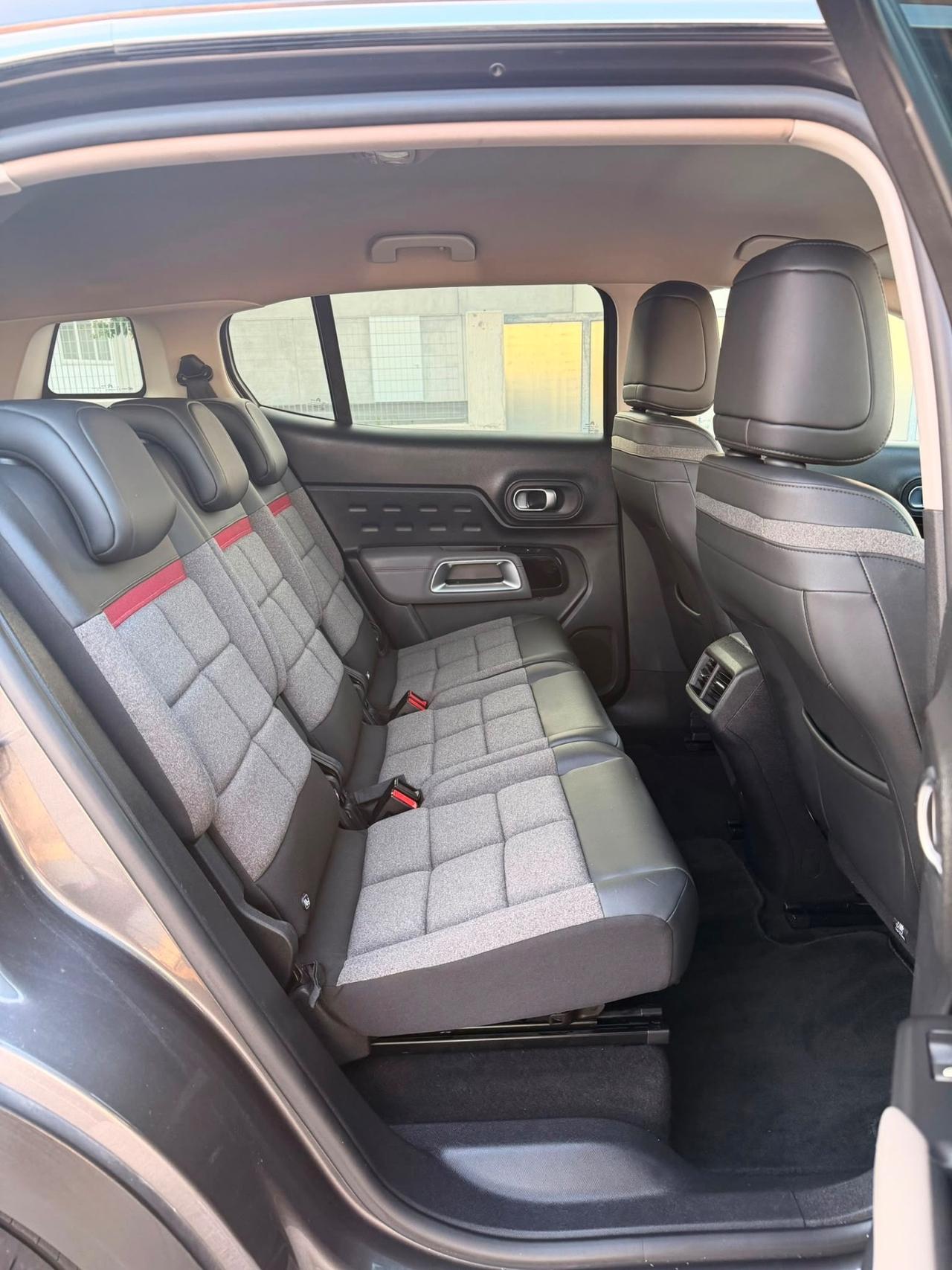 Citroen C5 Aircross BlueHDi 130 S&S EAT8 C-Series Fell Retrocamera cerchi 18
