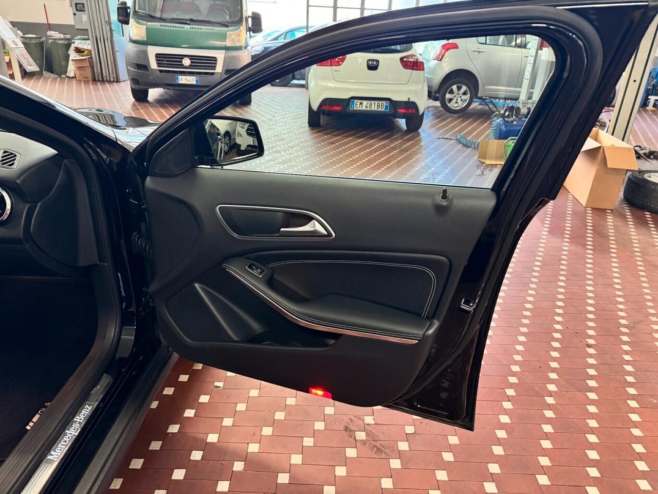 Mercedes-benz GLA 200 CDI Automatic 4Matic Premium