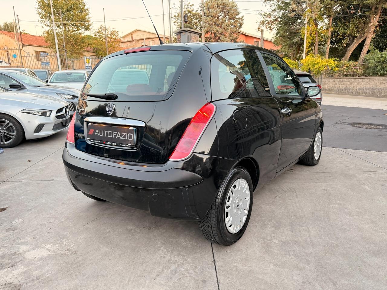 Lancia Ypsilon 1.2 Oro Bianco