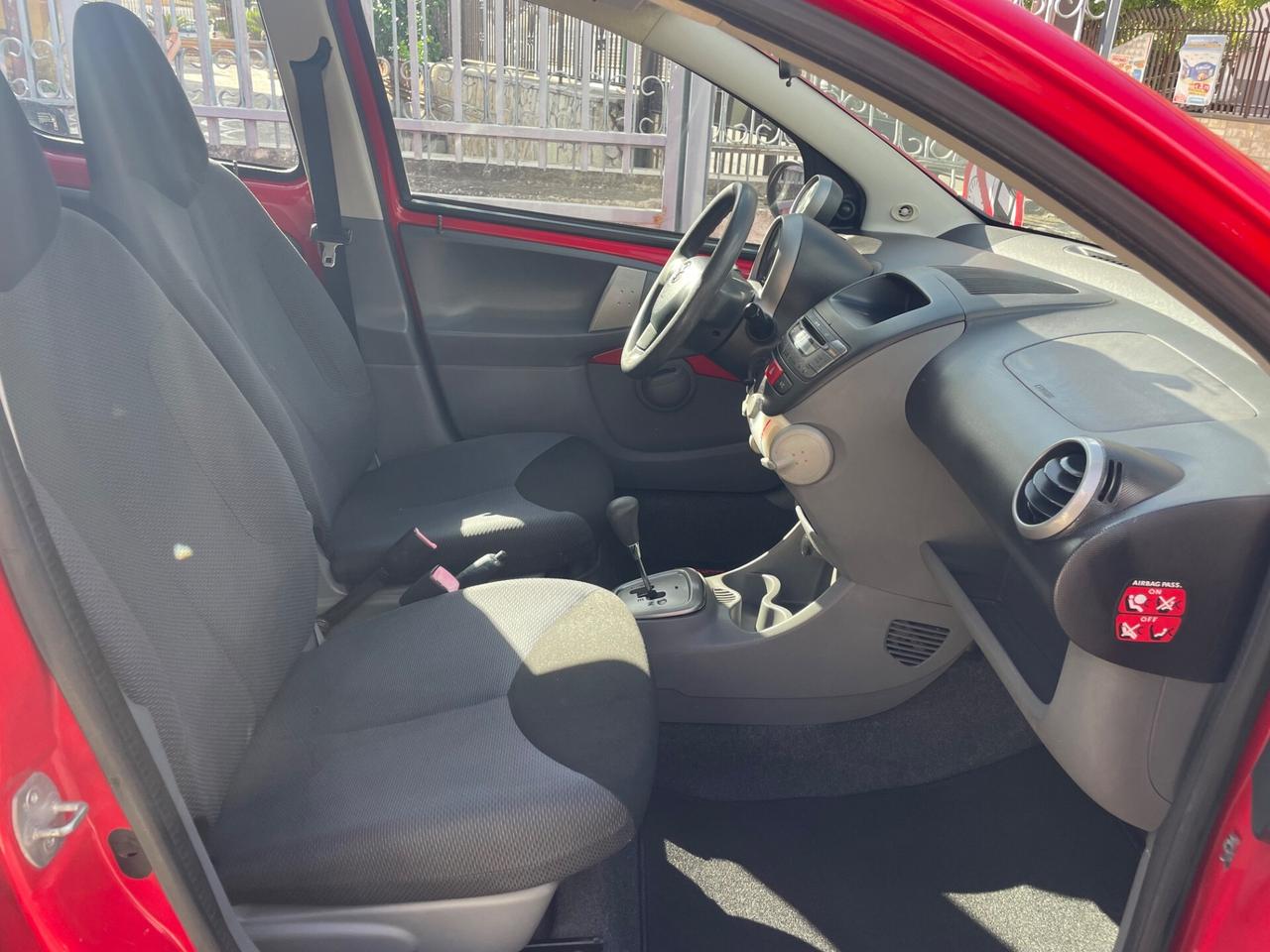 Toyota Aygo 1.0 12V VVT-i 5 porte Sol