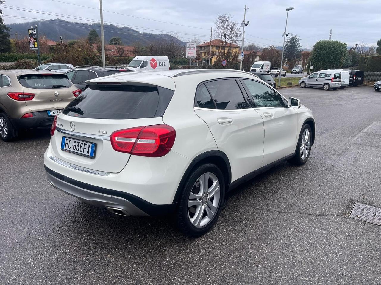 Mercedes-benz GLA 180 d Premium