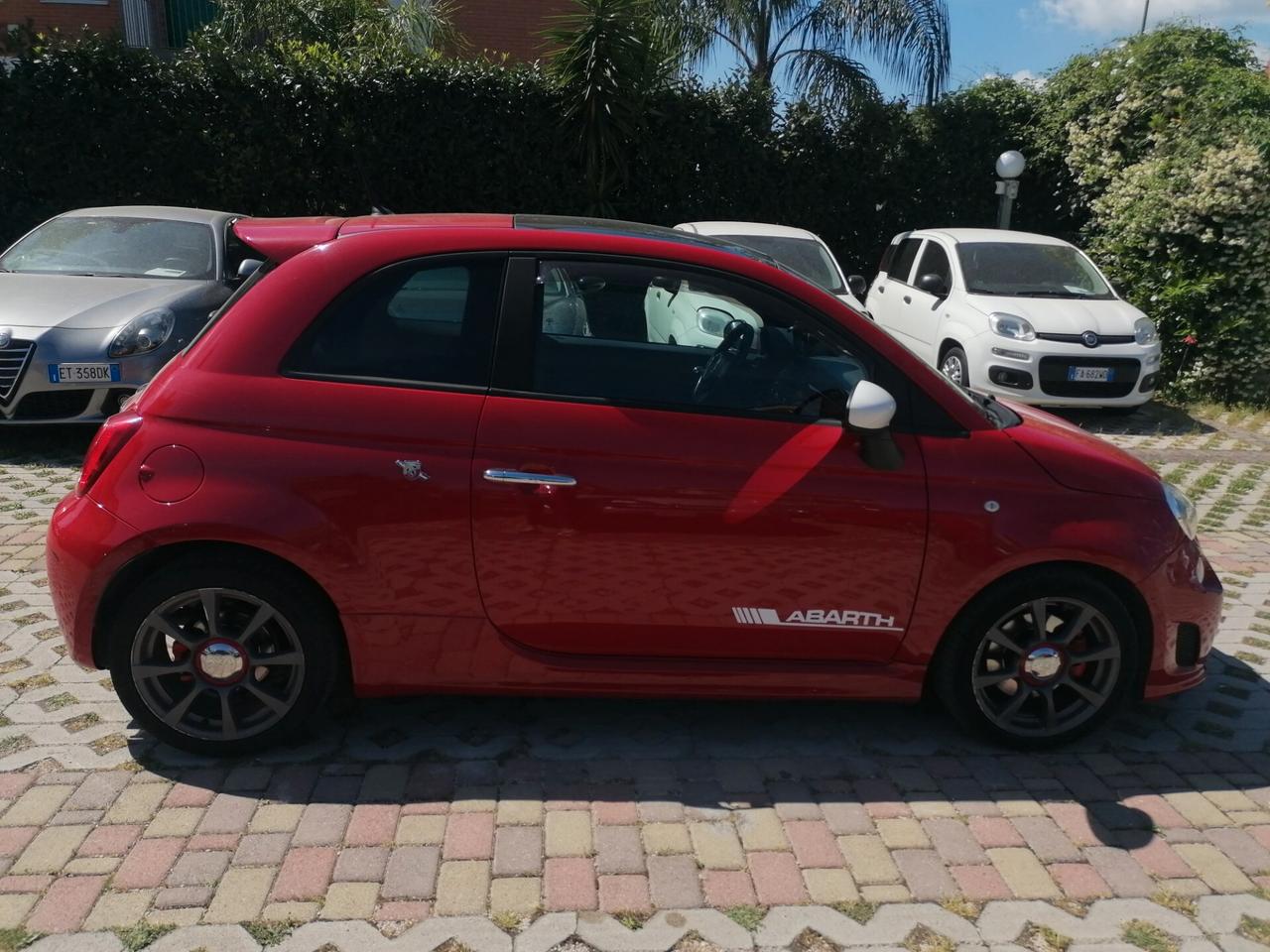 Abarth 500 1.4 Turbo T-Jet Custom