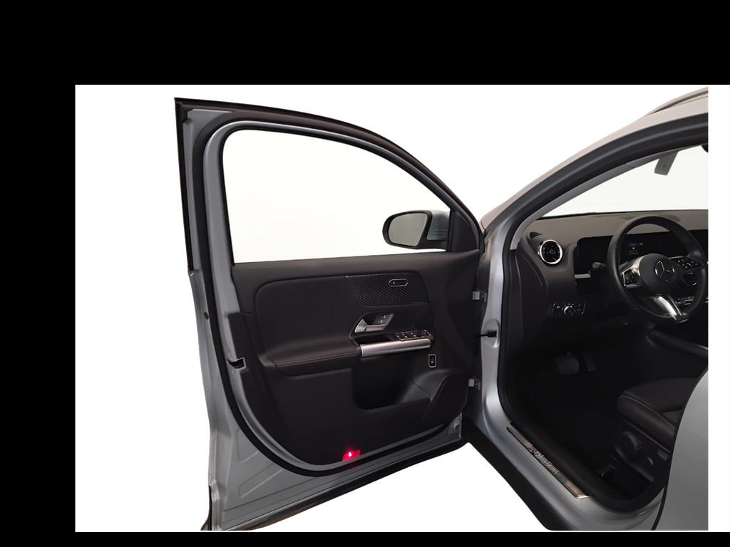 Mercedes-Benz GLA-H247 2023 - GLA 180 d Progressive Advanced auto