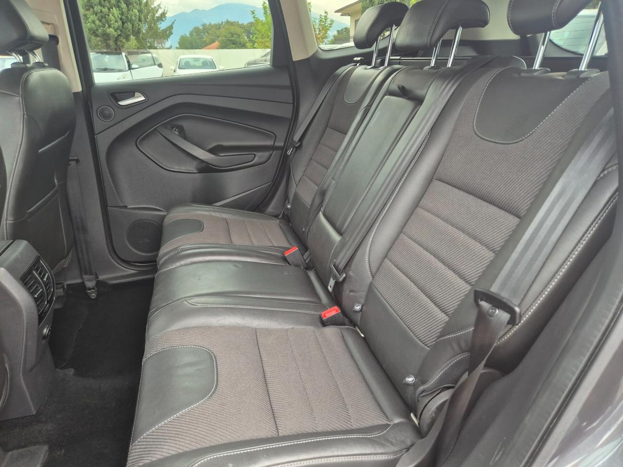 Ford Kuga 2.0 TDCI 150 CV S&S 4WD Titanium