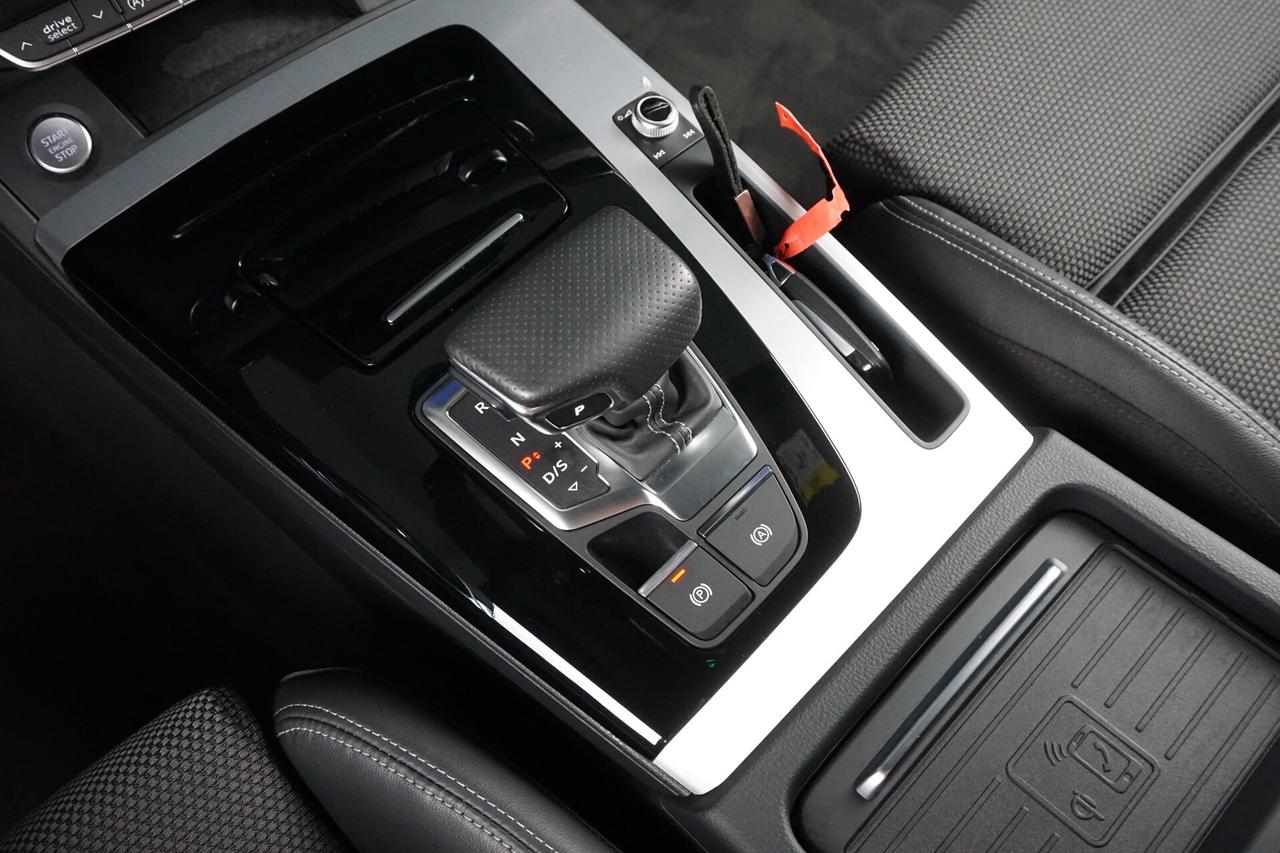 Audi Q5 SPB 40 TDI quattro S tronic S line Identity Black