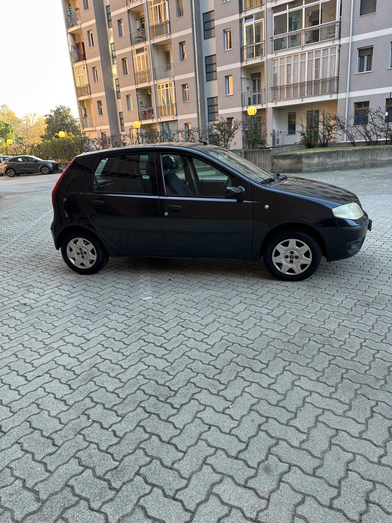 Fiat Punto 1.2i cat 5 porte ELX