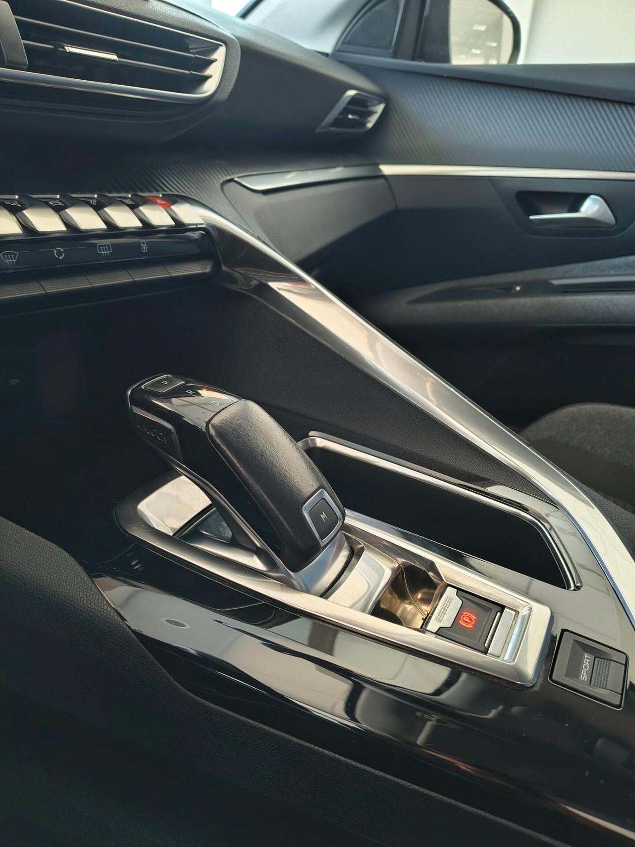 Peugeot 3008 BlueHDi 130 S&S EAT8 Business
