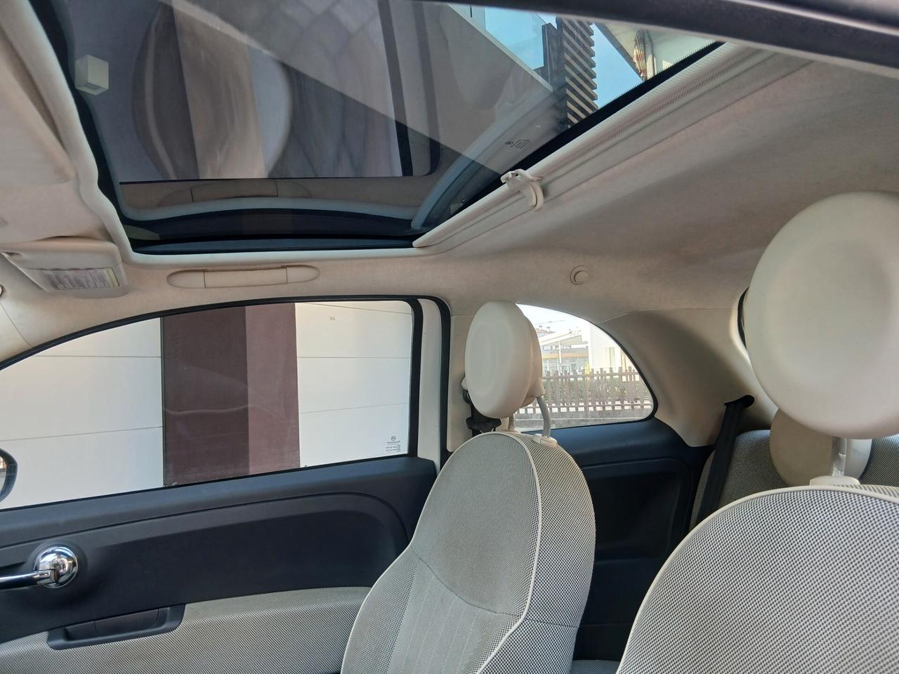 Fiat 500 1.2 Lounge + Navi OK per neo patentato