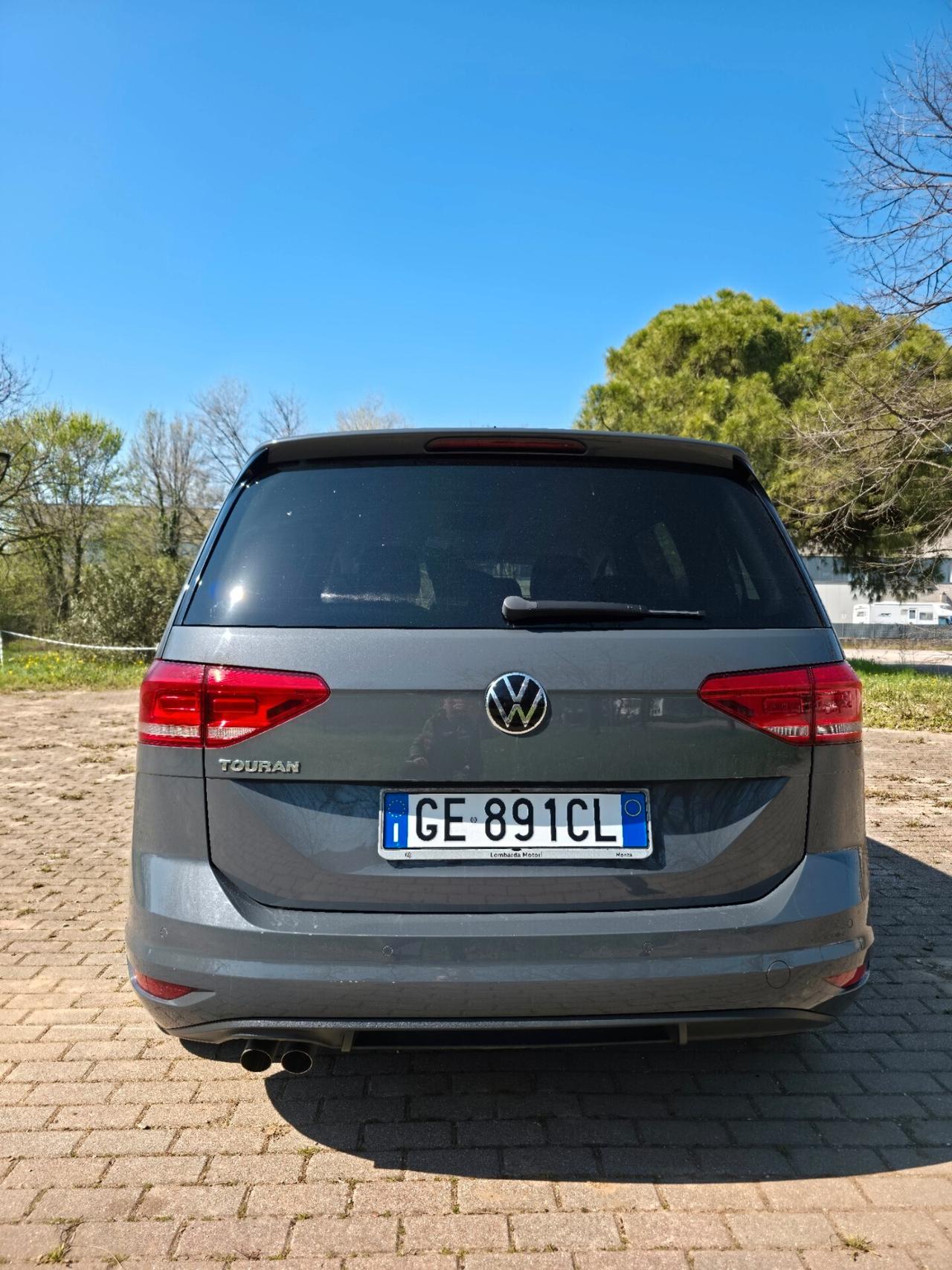 Volkswagen Touran 7 Posti 2.0 TDI 150 CV SCR DSG Executive BlueMotion Tech. TAGLIANDI UFFICIALI