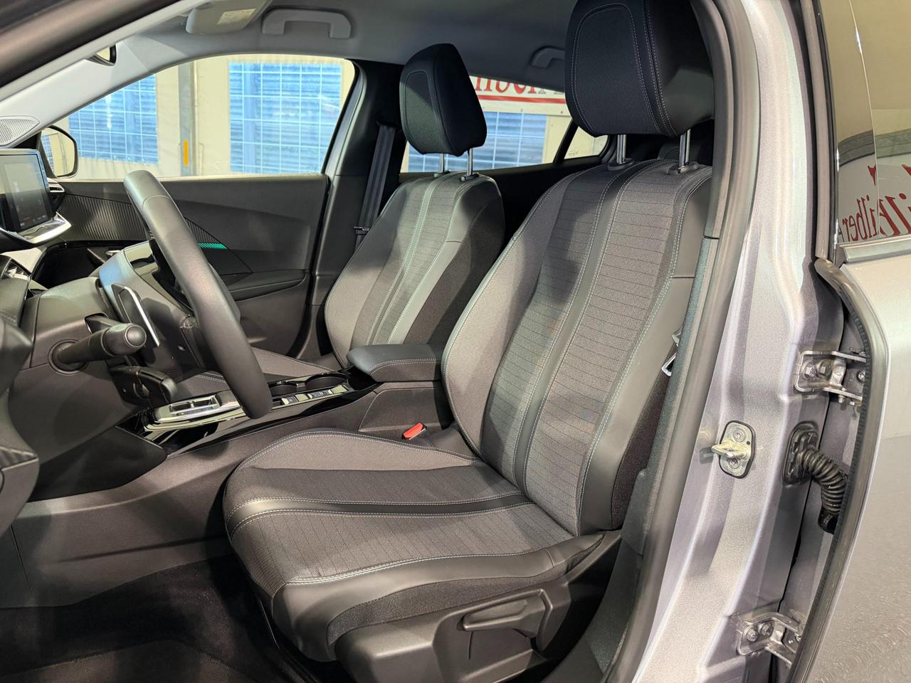 Peugeot 2008 2008 1.5 bluehdi Allure s&s 130cv eat8