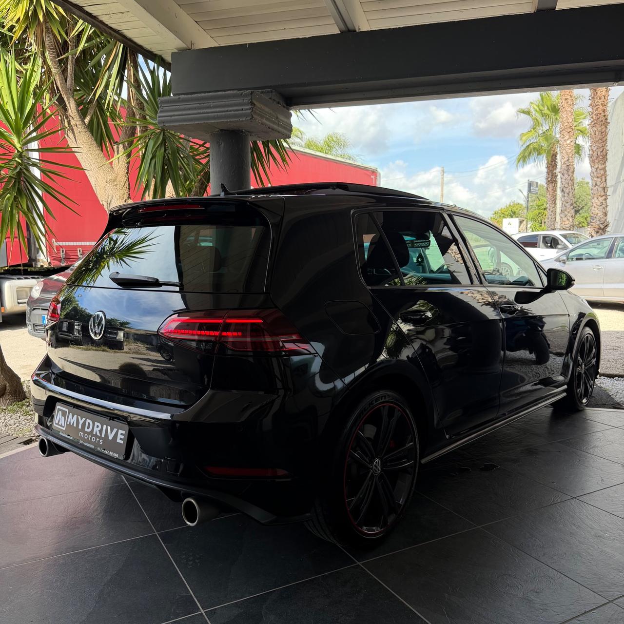 Volkswagen Golf GTI Performance Full