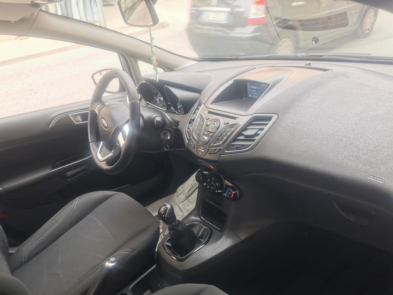 Ford Fiesta 1.5 TDCi 75CV 5 porte TITANIUM