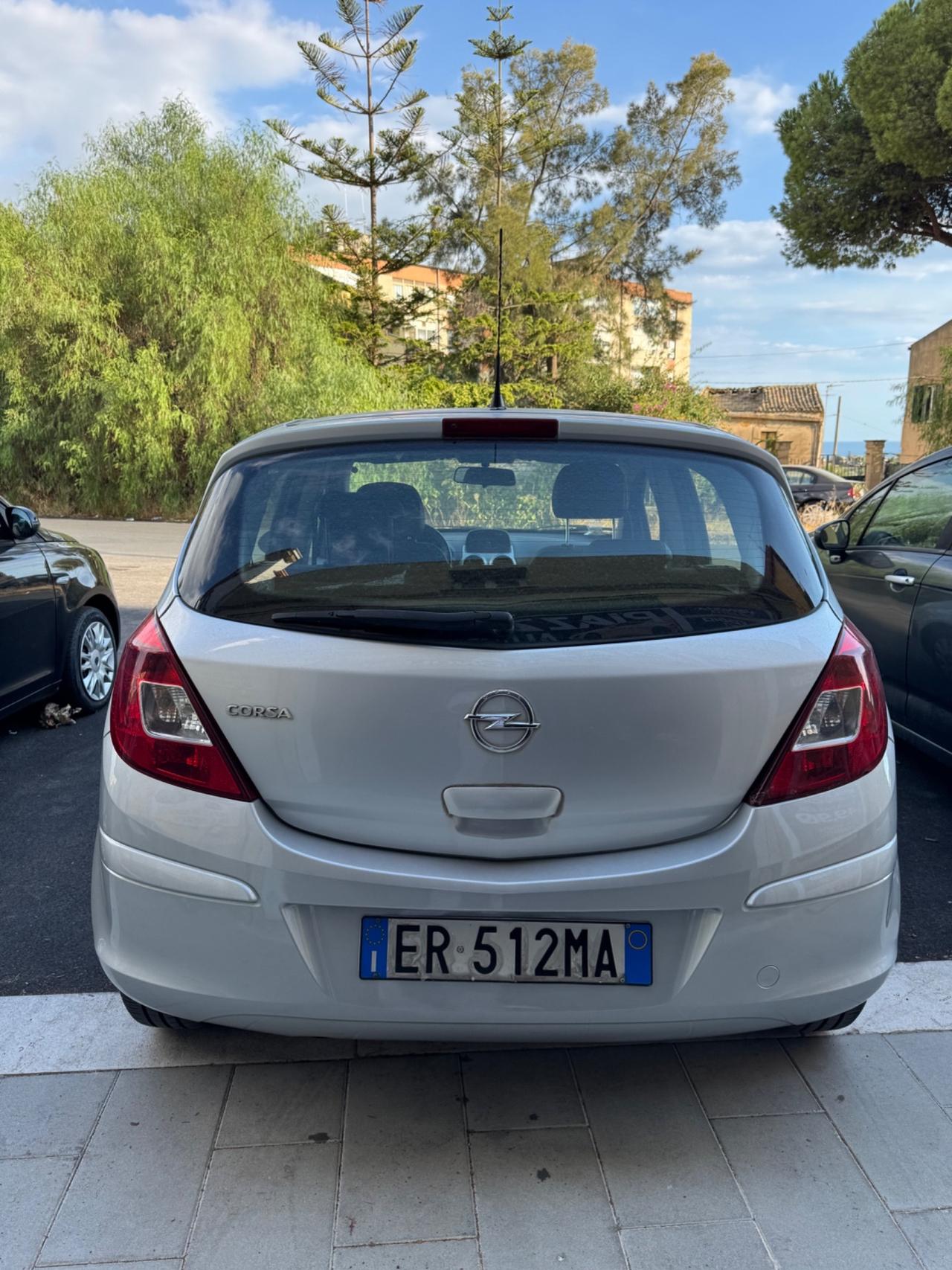 Opel Corsa 1.2 5 porte Edition