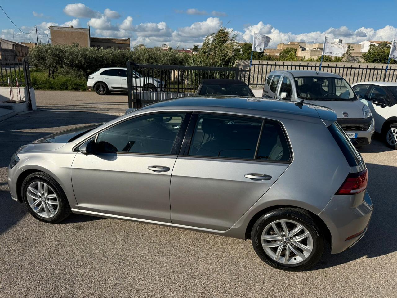 Volkswagen Golf 2.0 TDI DSG 5p. Executive BlueMotion Technology