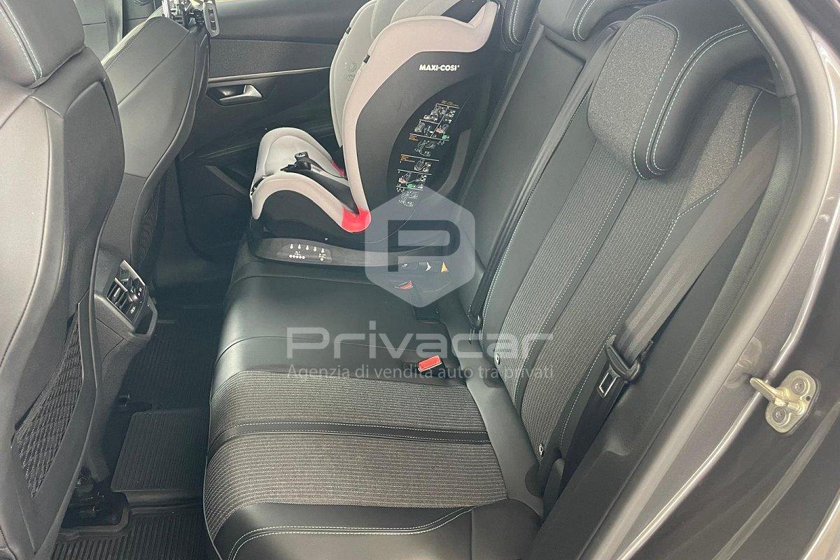 PEUGEOT 3008 BlueHDi 130 S&S EAT8 Allure Pack
