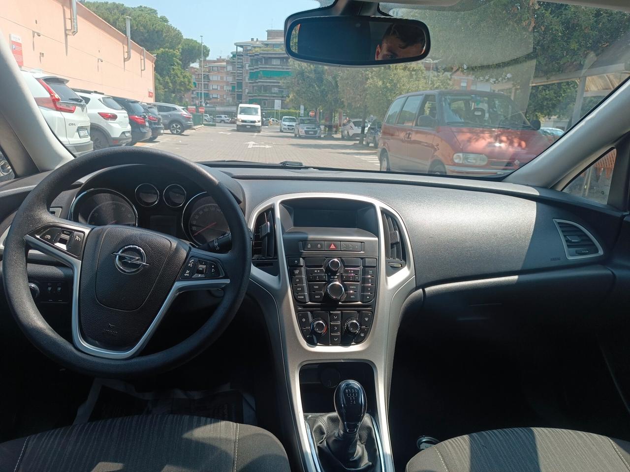 Opel Astra 1.4 100CV 5 porte Cosmo