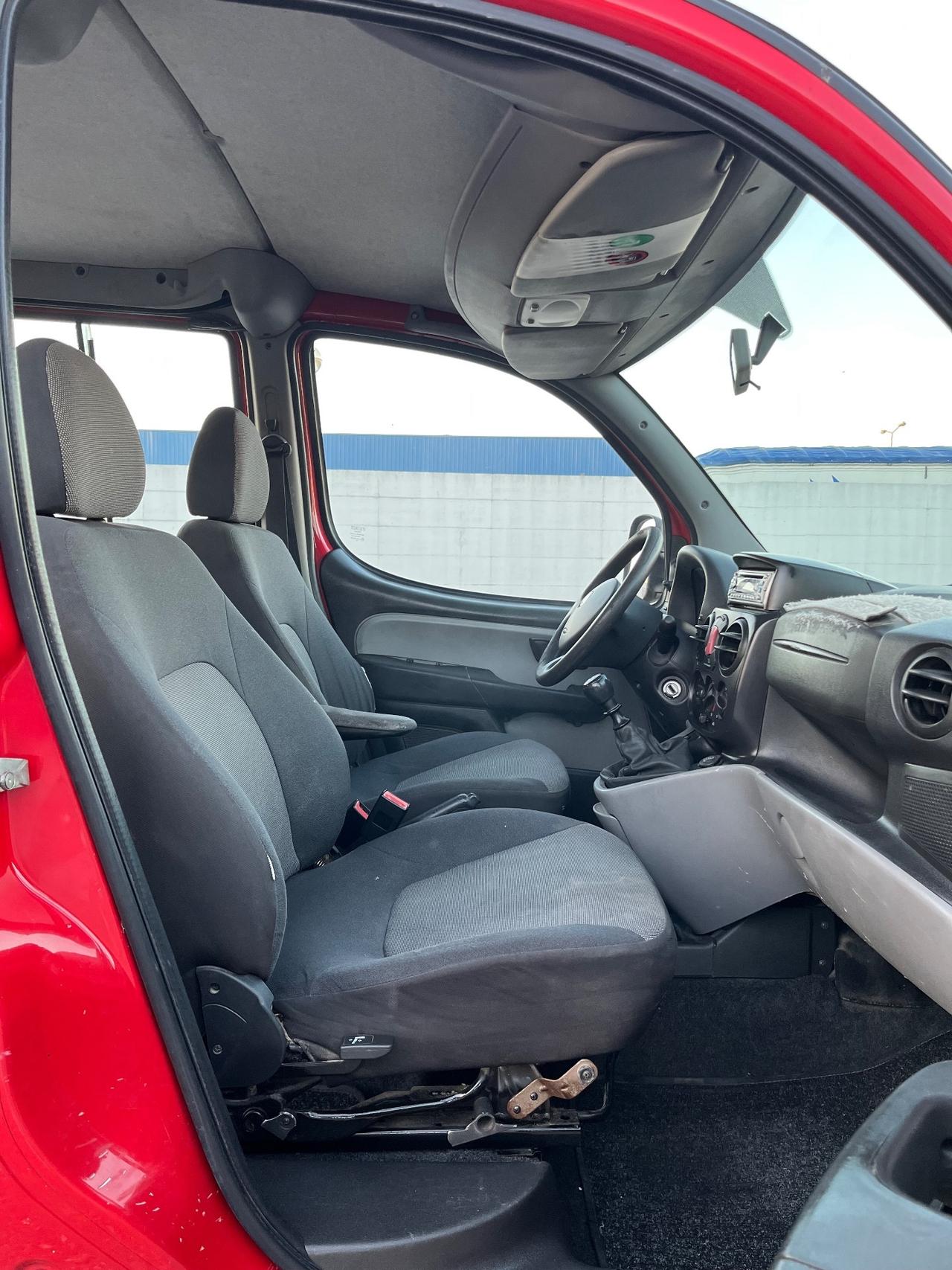 Fiat Doblo Doblò 1.6 16V Natural Power Active