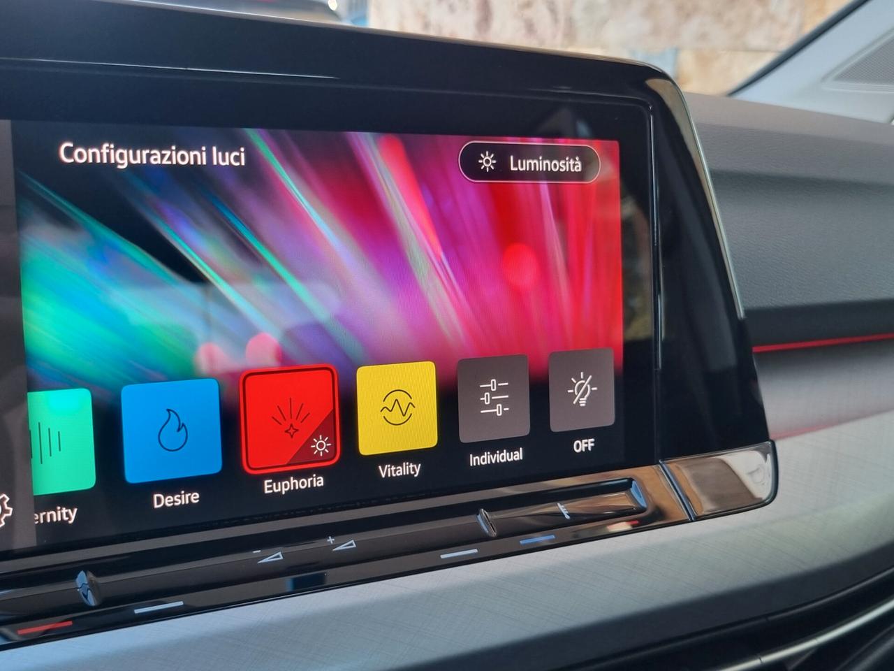 Volkswagen Golf VIII 2020 1.0 etsi evo Life 110cv dsg