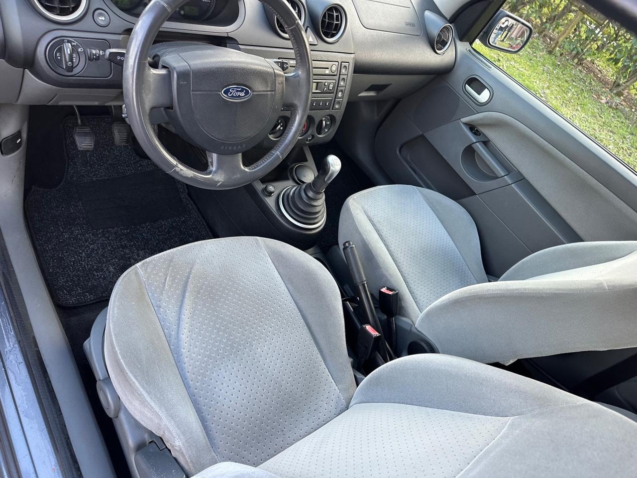 Ford Fiesta 1.2 benz 2004 NEOPATENTATI