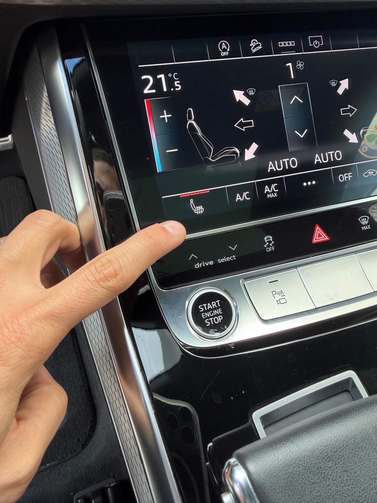 Audi Q8 50 TDI 286 CV S line TETTO GUSCIO 23