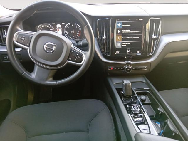 VOLVO XC60 B4 (d) AWD Geartronic Momentum