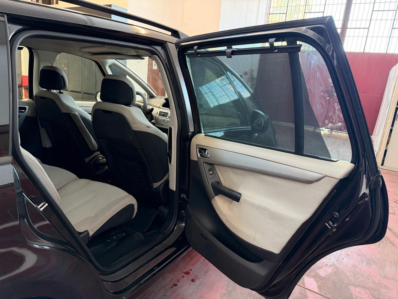 Citroen C4 Picasso Grand 1.8 Perfect Bi Energy M