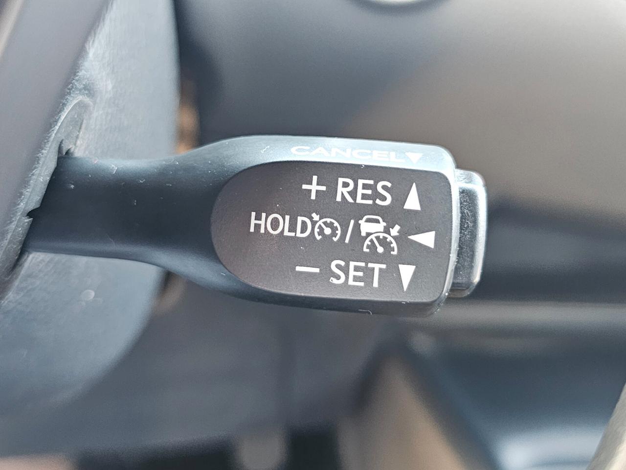 Toyota C-HR 1.8 Hybrid E-CVT Business