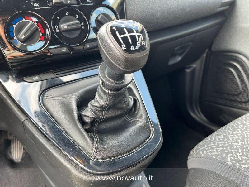 Lancia Ypsilon 1.0 FireFly 70cv Hybrid Silver