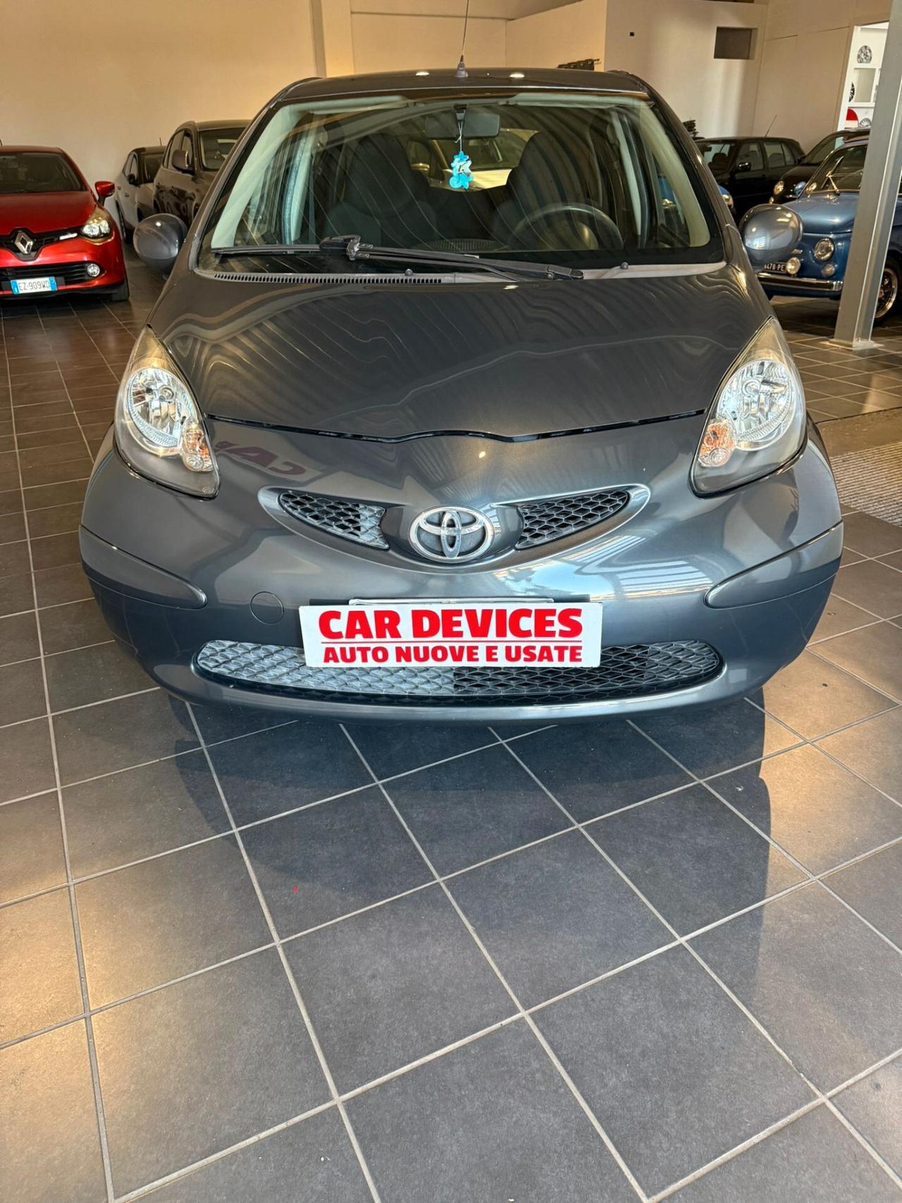 Toyota Aygo 70 mila km - NEOPATENTATI