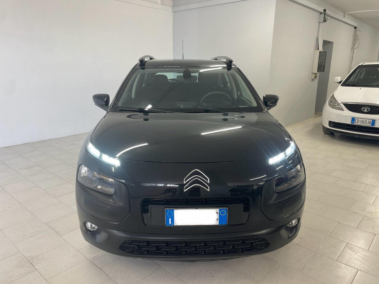 Citroen C4 Cactus PureTech 82 Shine km 85.000