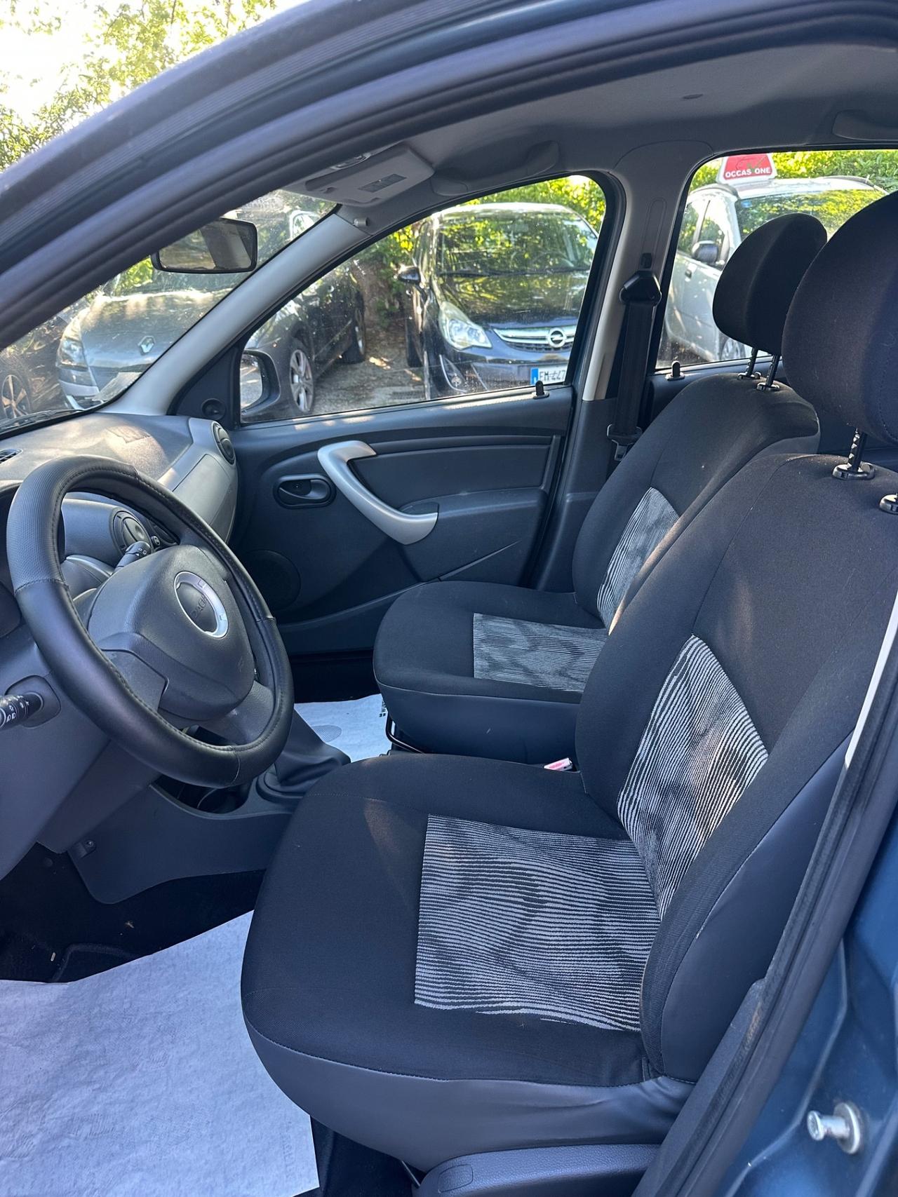 Dacia Sandero 1.2 16V Lauréate