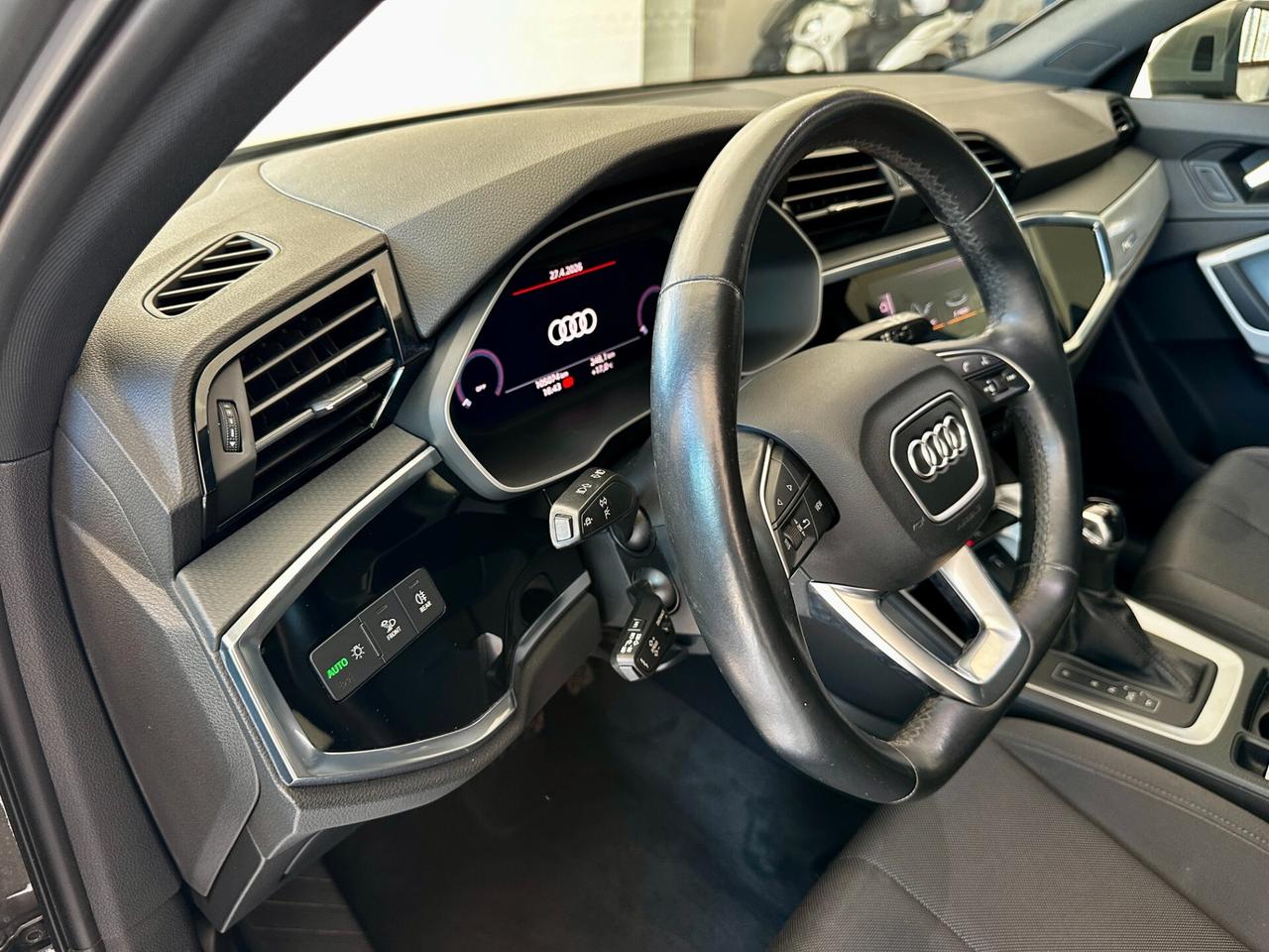 Audi Q3 35 TDI S-tronic S-line 150 cv
