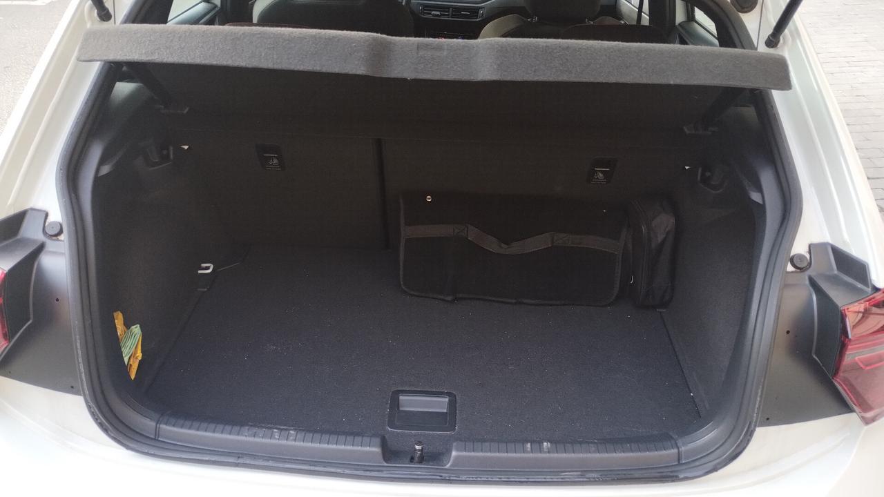 Volkswagen Polo 2.0 TSI DSG GTI