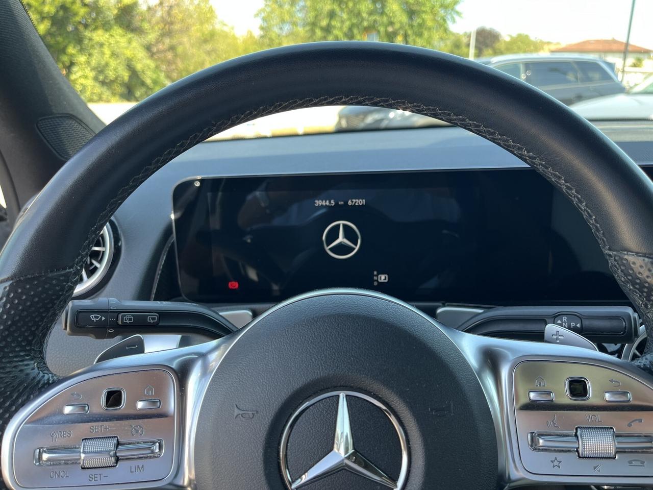 MERCEDES GLB 200 163 CV AUTOMATICO PREMIUM