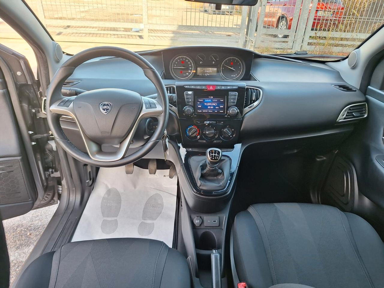 Lancia Ypsilon 1.2 69 CV 5 porte S&S Gold