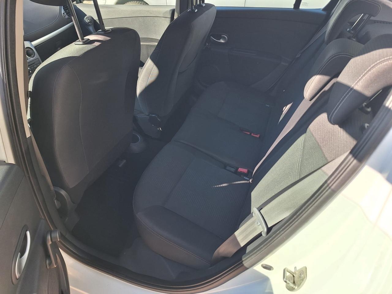 Renault Clio 1.2 16V 5 porte Dynamique