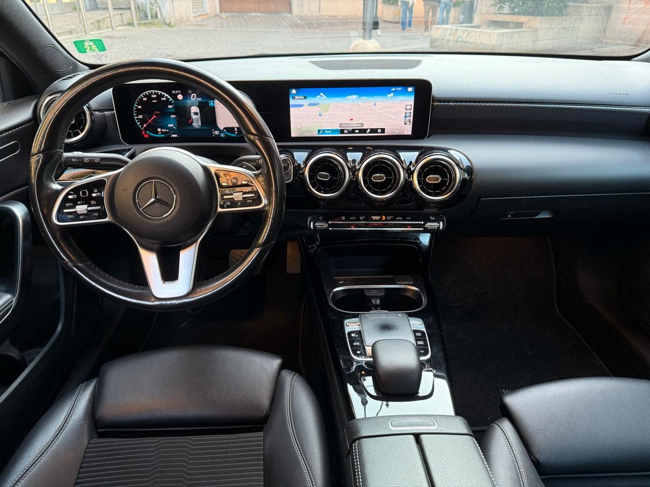 Mercedes-benz A 180 A 180 d Premium