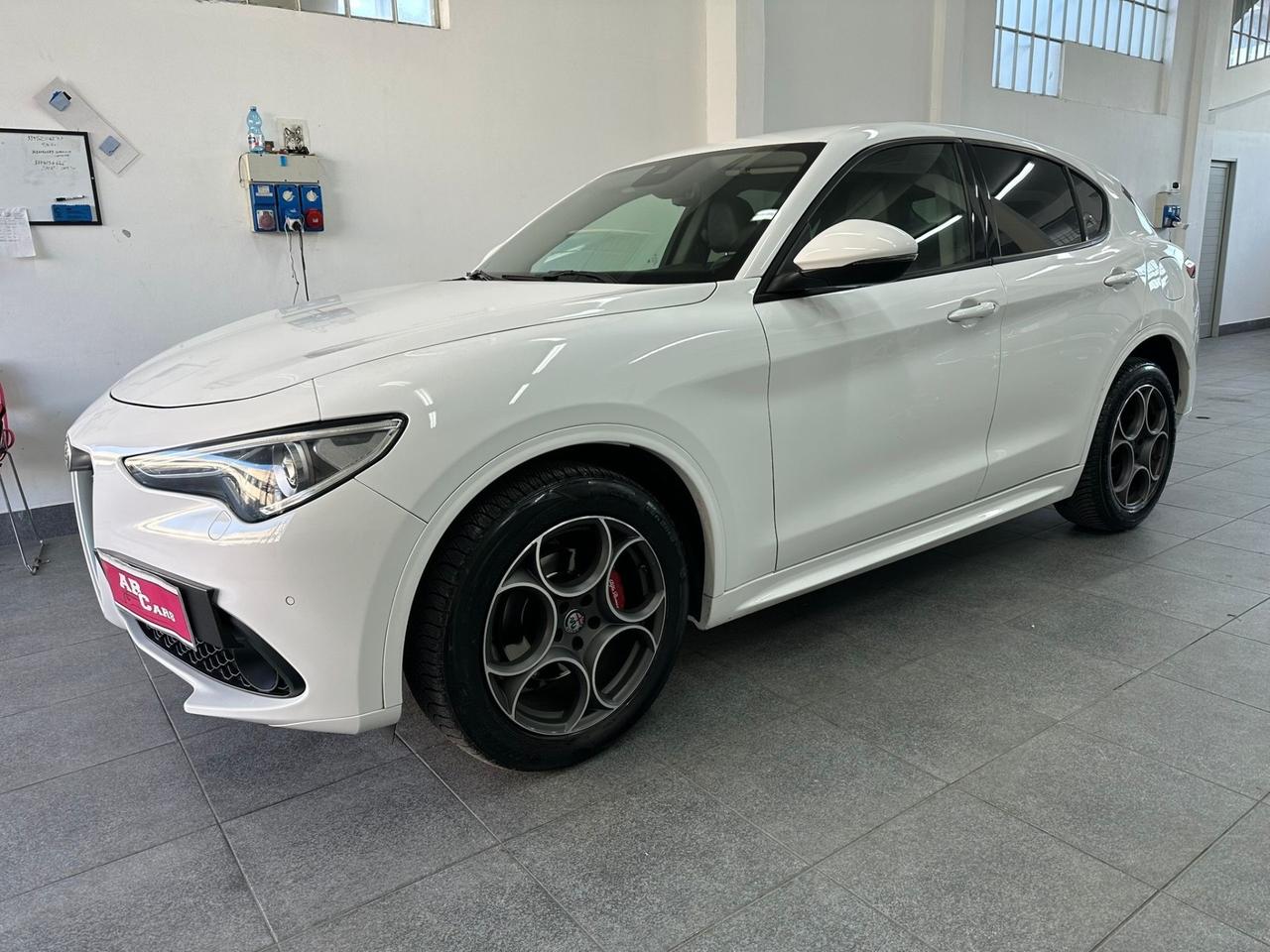 Alfa Romeo Stelvio 2.2 Turbodiesel 180 CV AT8 Q4 Executive