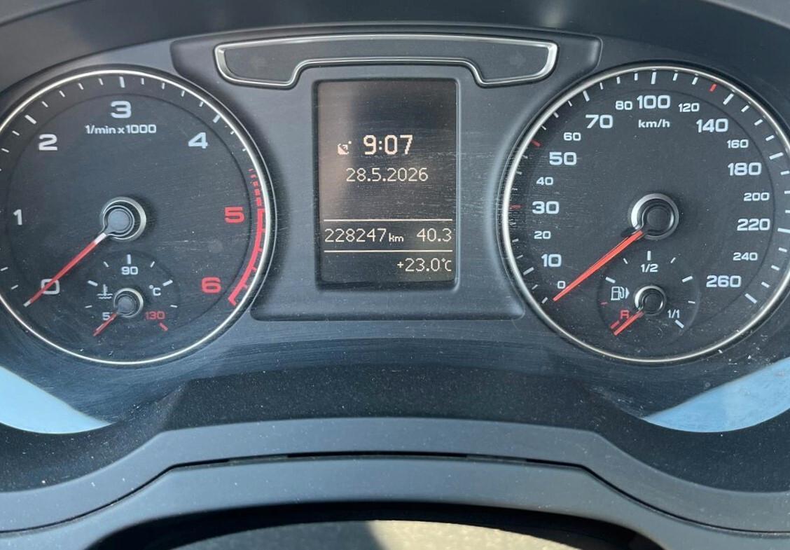 Audi Q3 2.0 TDI 150 CV Business