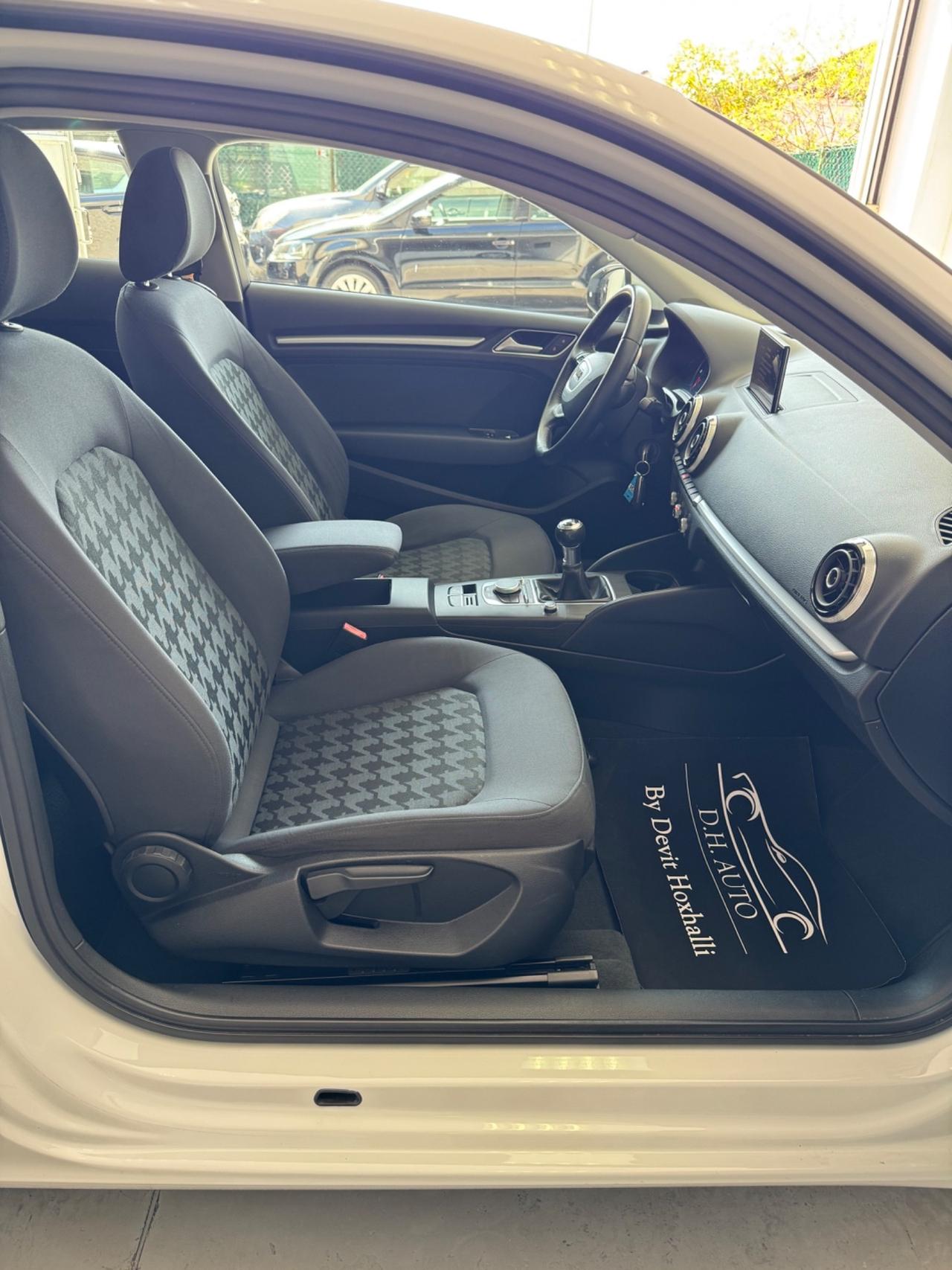 Audi A3 Sedan 1.6 TDI clean diesel Ambition