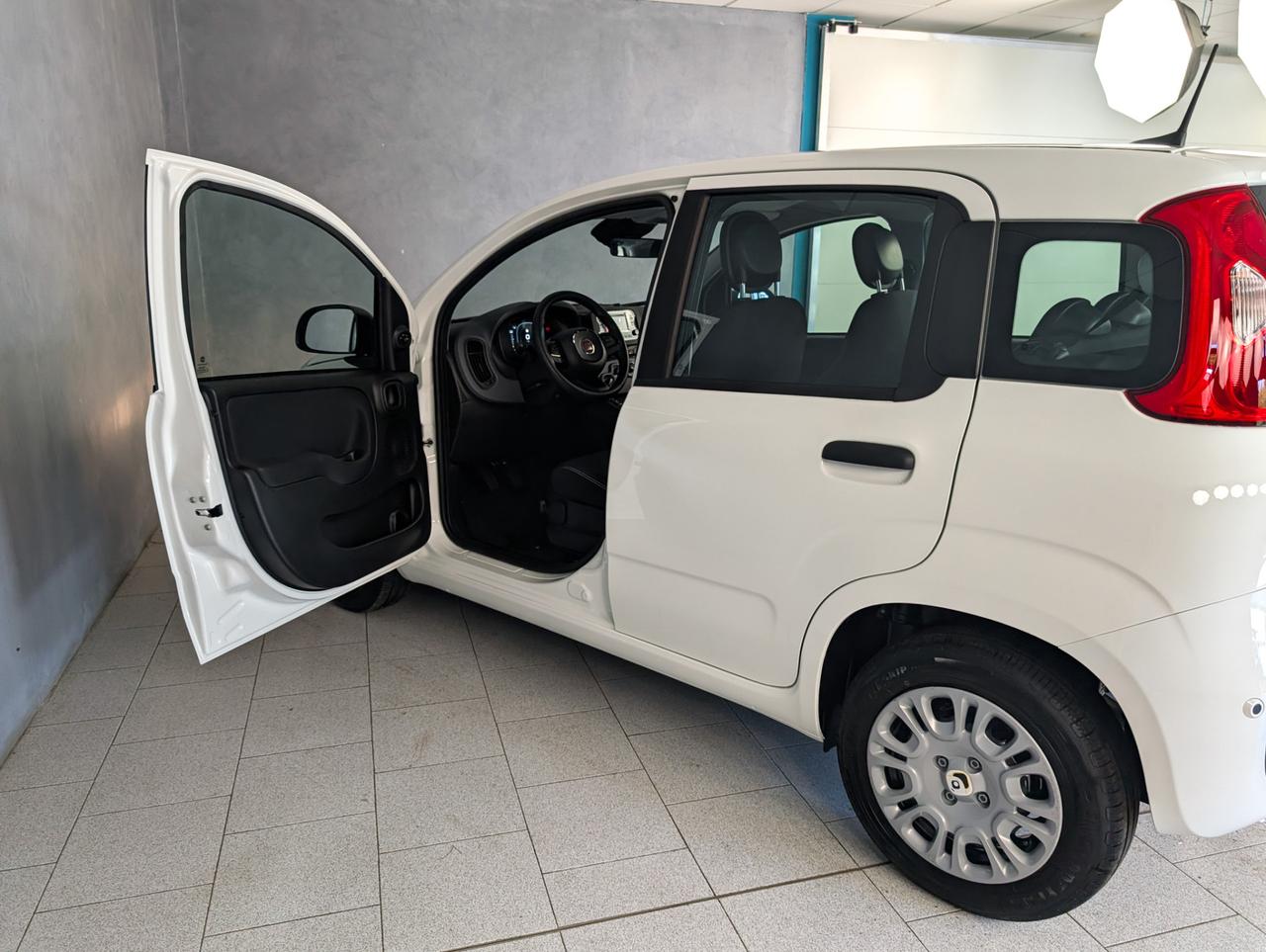 Fiat Panda 1.0 Hybrid 70cv