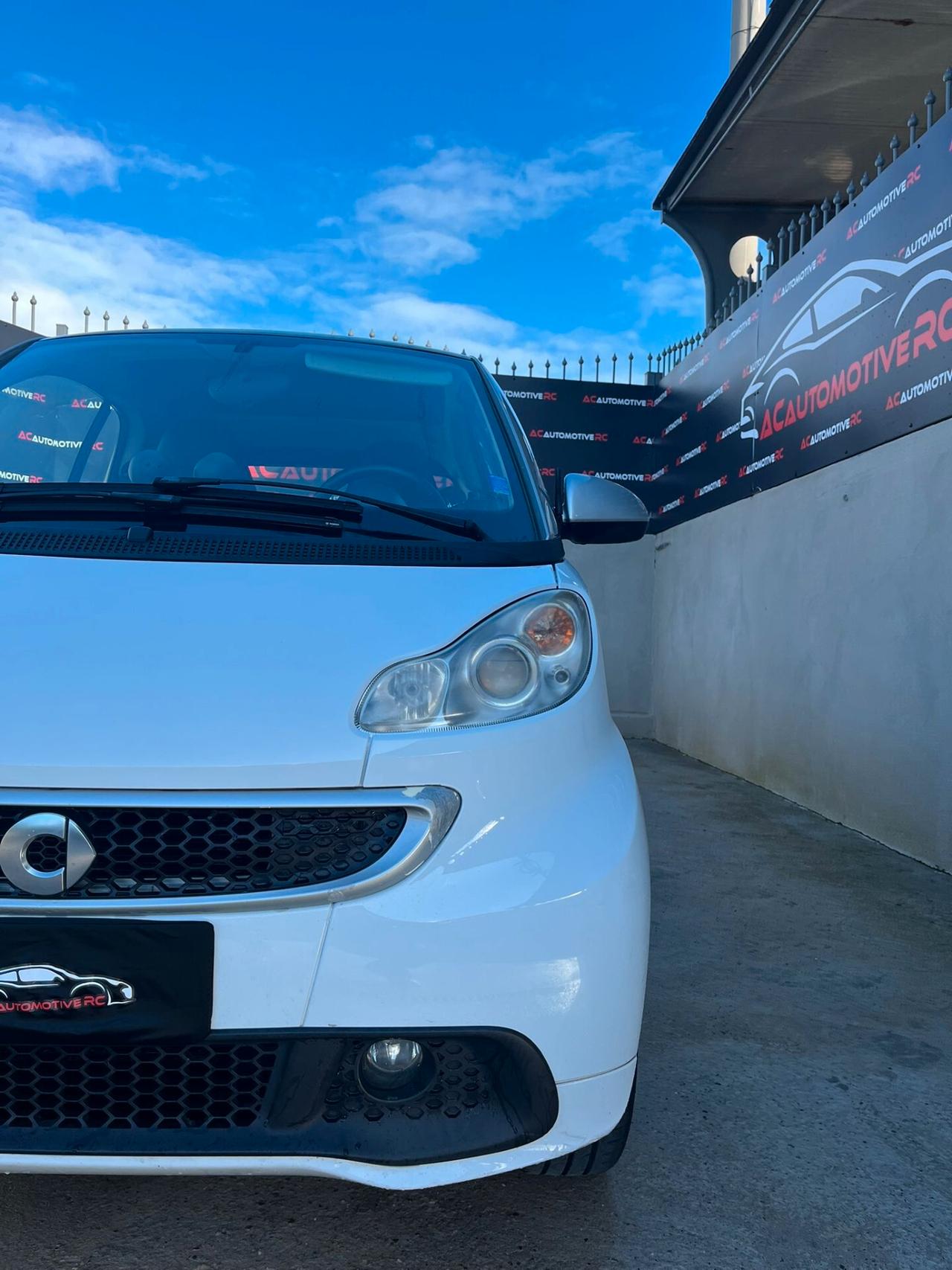 Smart ForTwo 1000 52 kW MHD coupé passion